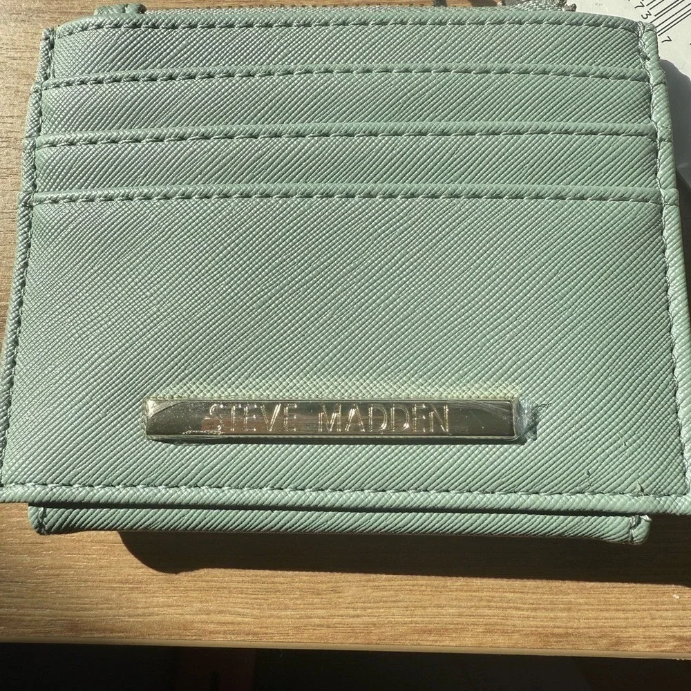 Steve Madden Bhayden Card Case‎ Sage Green Faux Leather Wallet MR116325 New